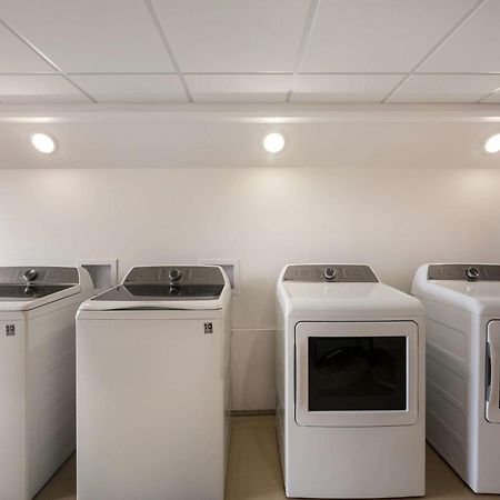 Revel Hotel Minot - Surestay Collection By Best Western Eksteriør bilde