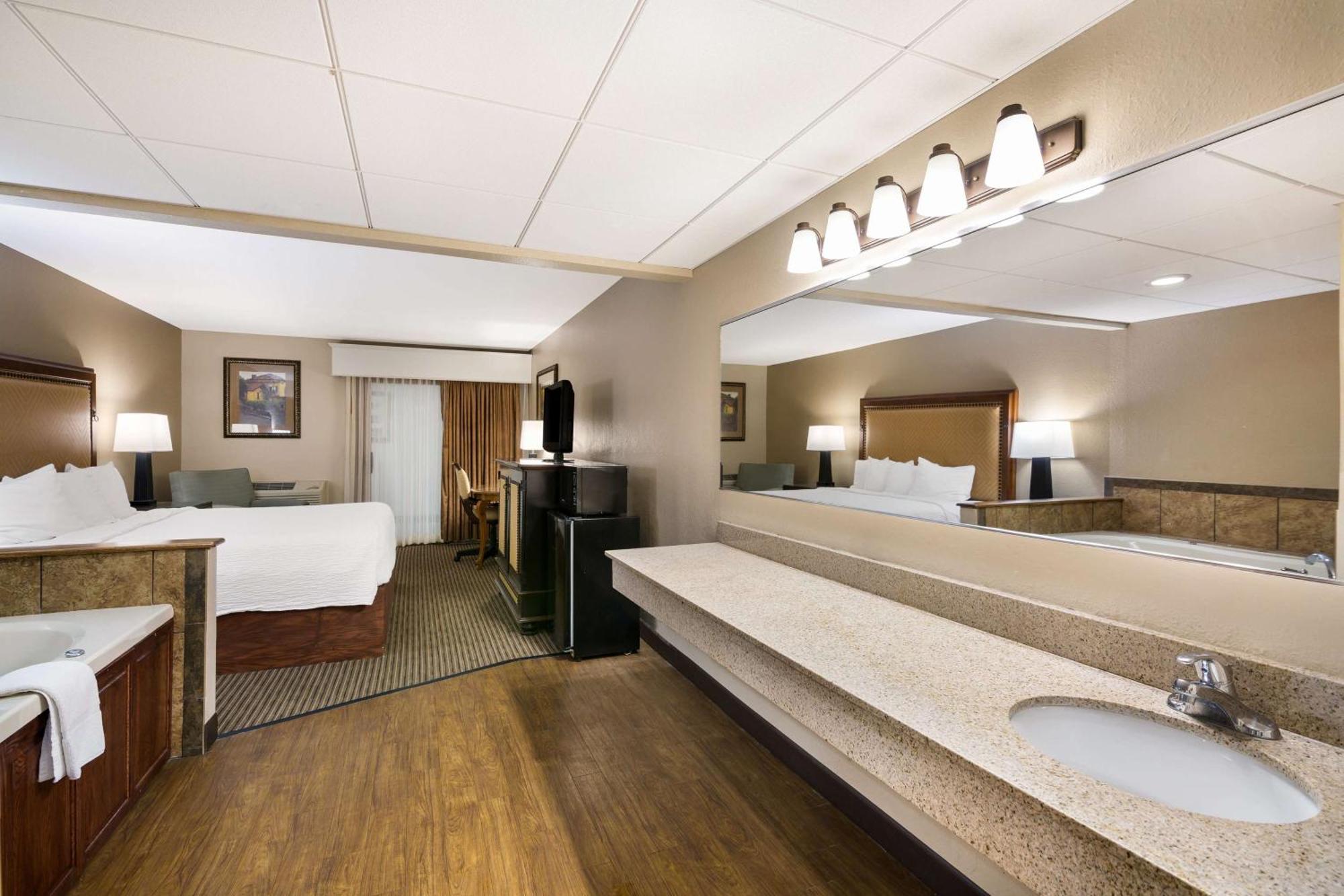 Revel Hotel Minot - Surestay Collection By Best Western Eksteriør bilde