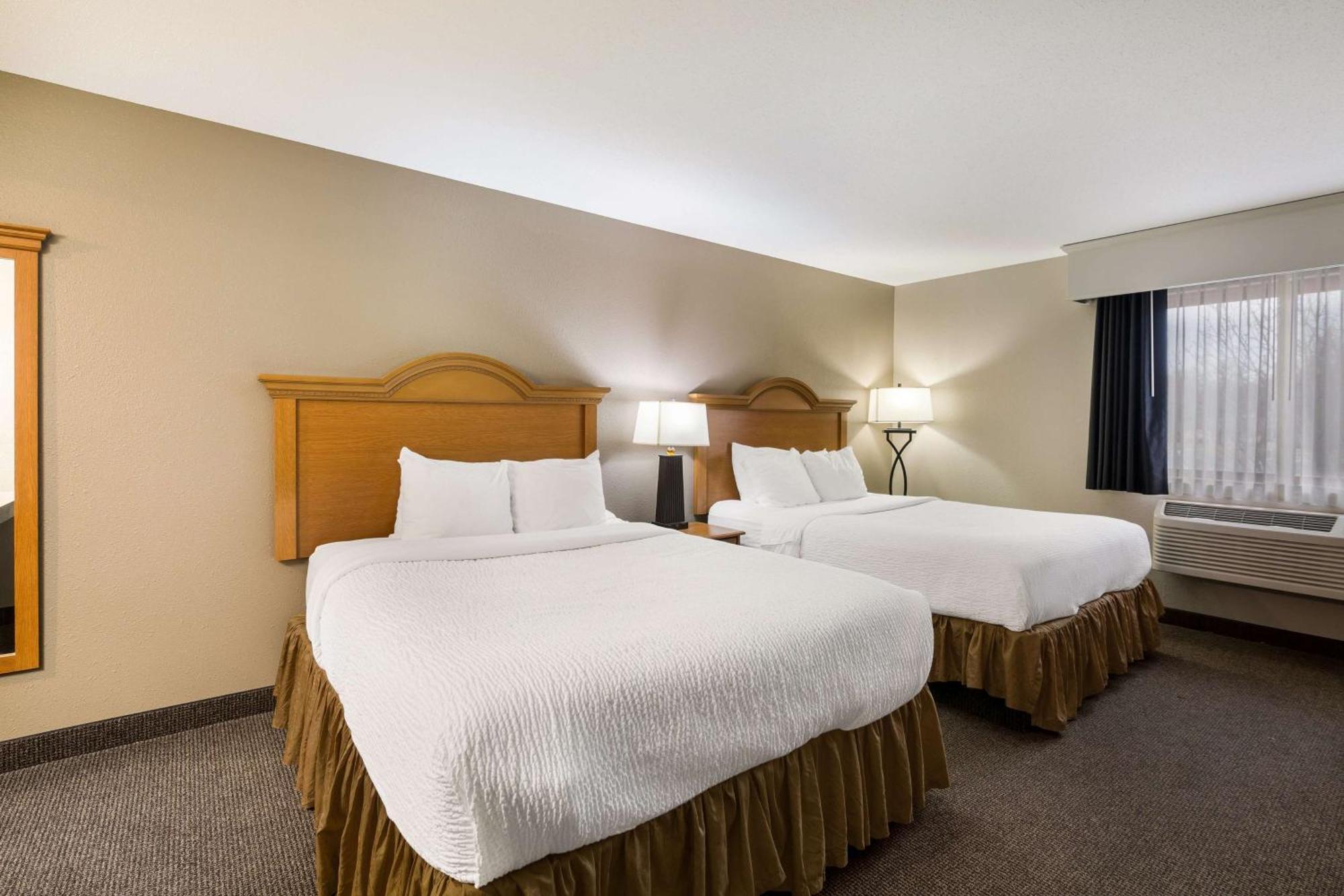 Revel Hotel Minot - Surestay Collection By Best Western Eksteriør bilde